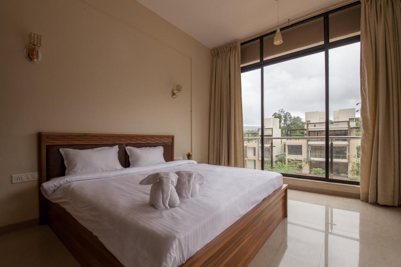 Stayvista'S Greenwoods Villa 10 - City-Center Villa With Private Pool, Terrace, Lift & Carrom Board Lonavla Exterior foto